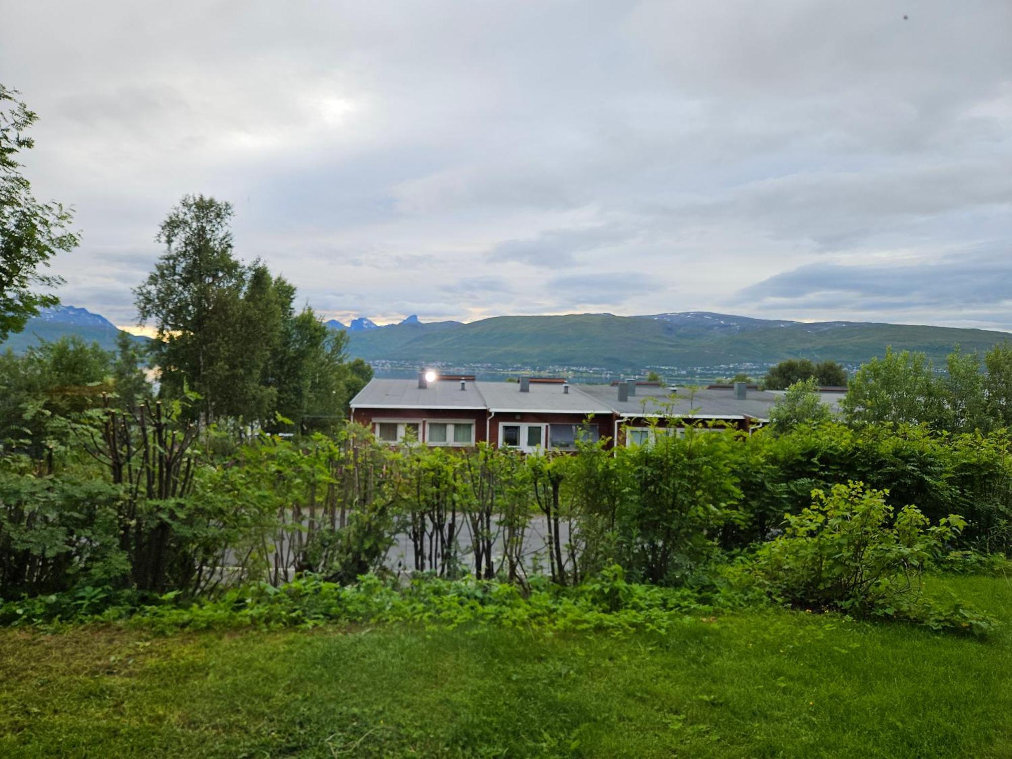 Apartamento Sentral Hybelleilighet I Tromsø